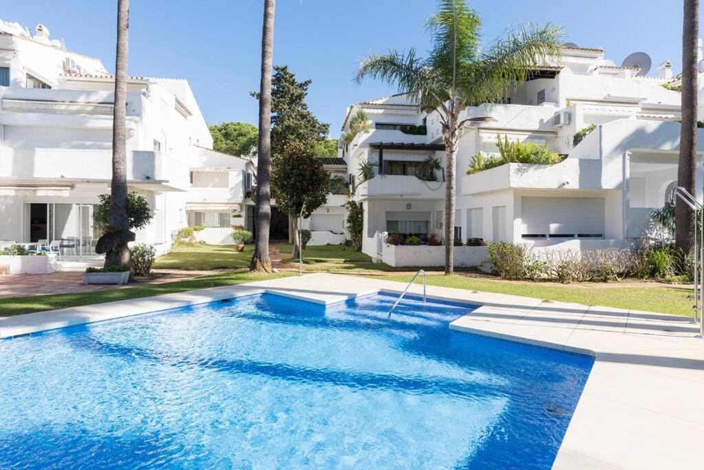 Incredible Luxury Location In Puerto Banus Beach For Families 马尔韦利亚 外观 照片