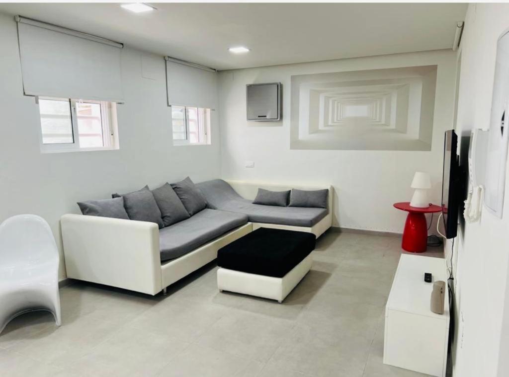 Incredible Luxury Location In Puerto Banus Beach For Families 马尔韦利亚 外观 照片